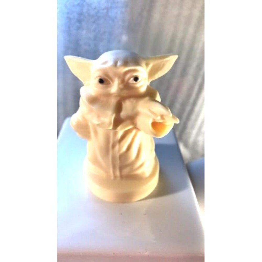 Baby Yoda Carving